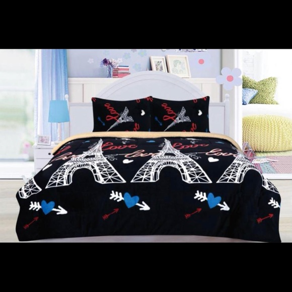 Smiling Home Other - Queen Size Ultra Soft Plush Borrego Blanket Set